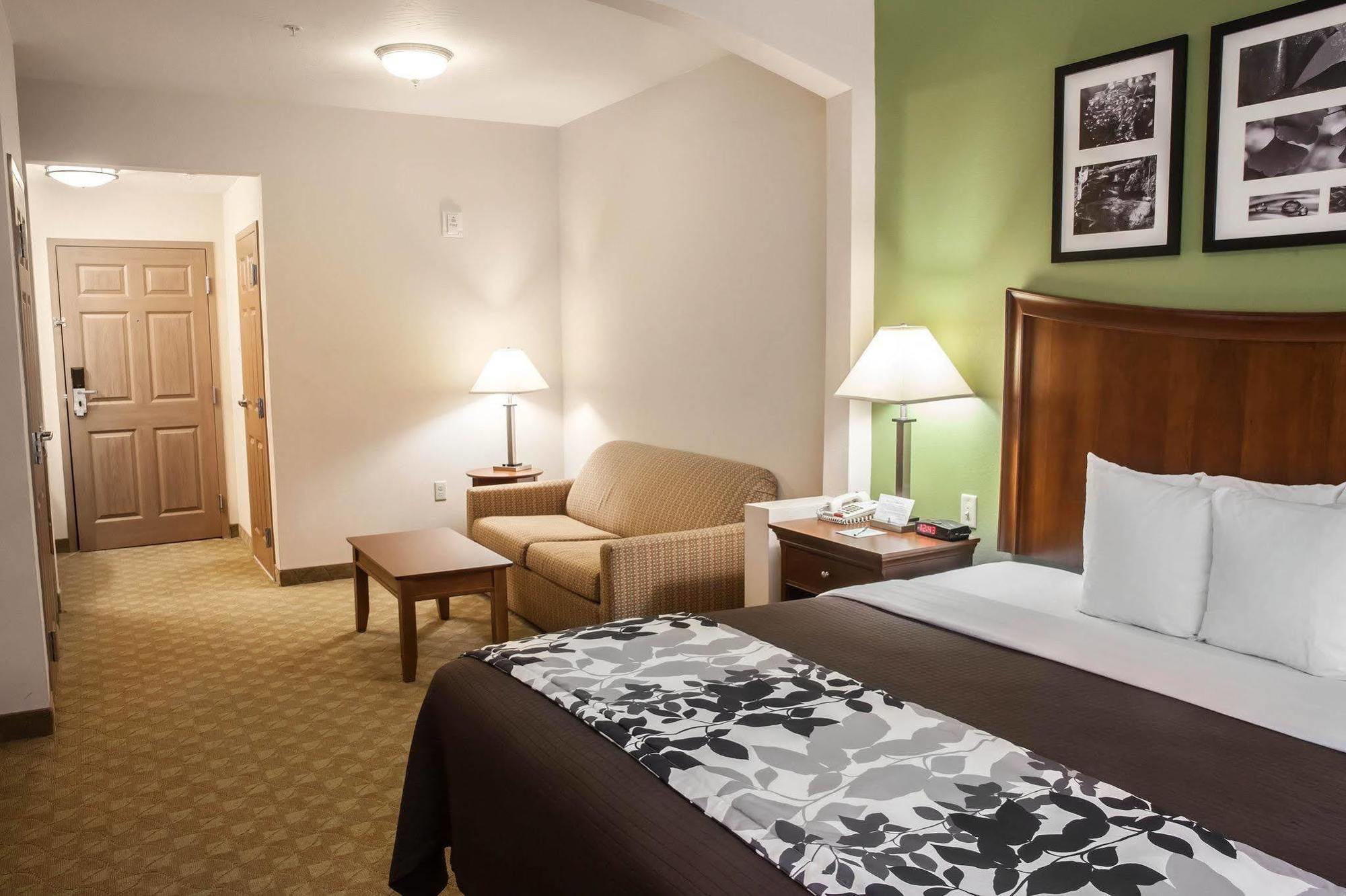 Hotel Sleep & 3*